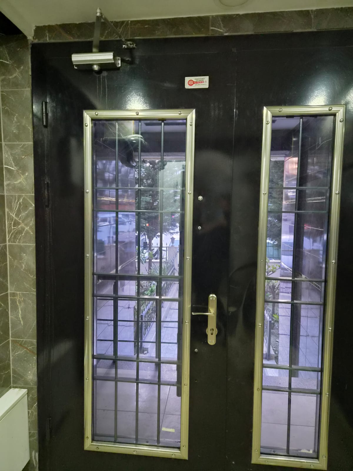 Bina Kapısı ve Akıllı Kilit